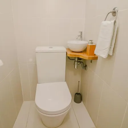 Duplex Au Coeur Du Vieil * Антиб